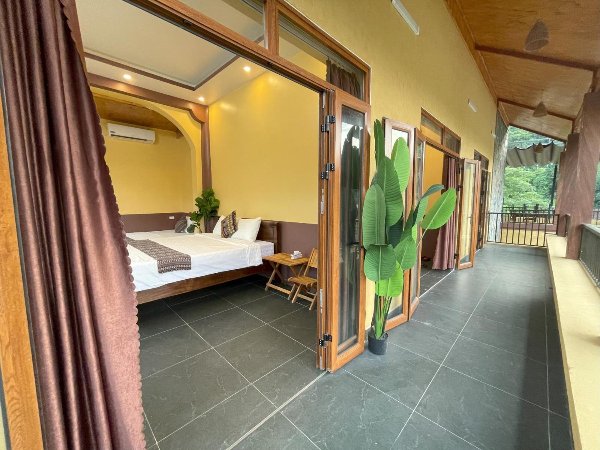 Sky Bay Lodge Ha Giang Exterior photo