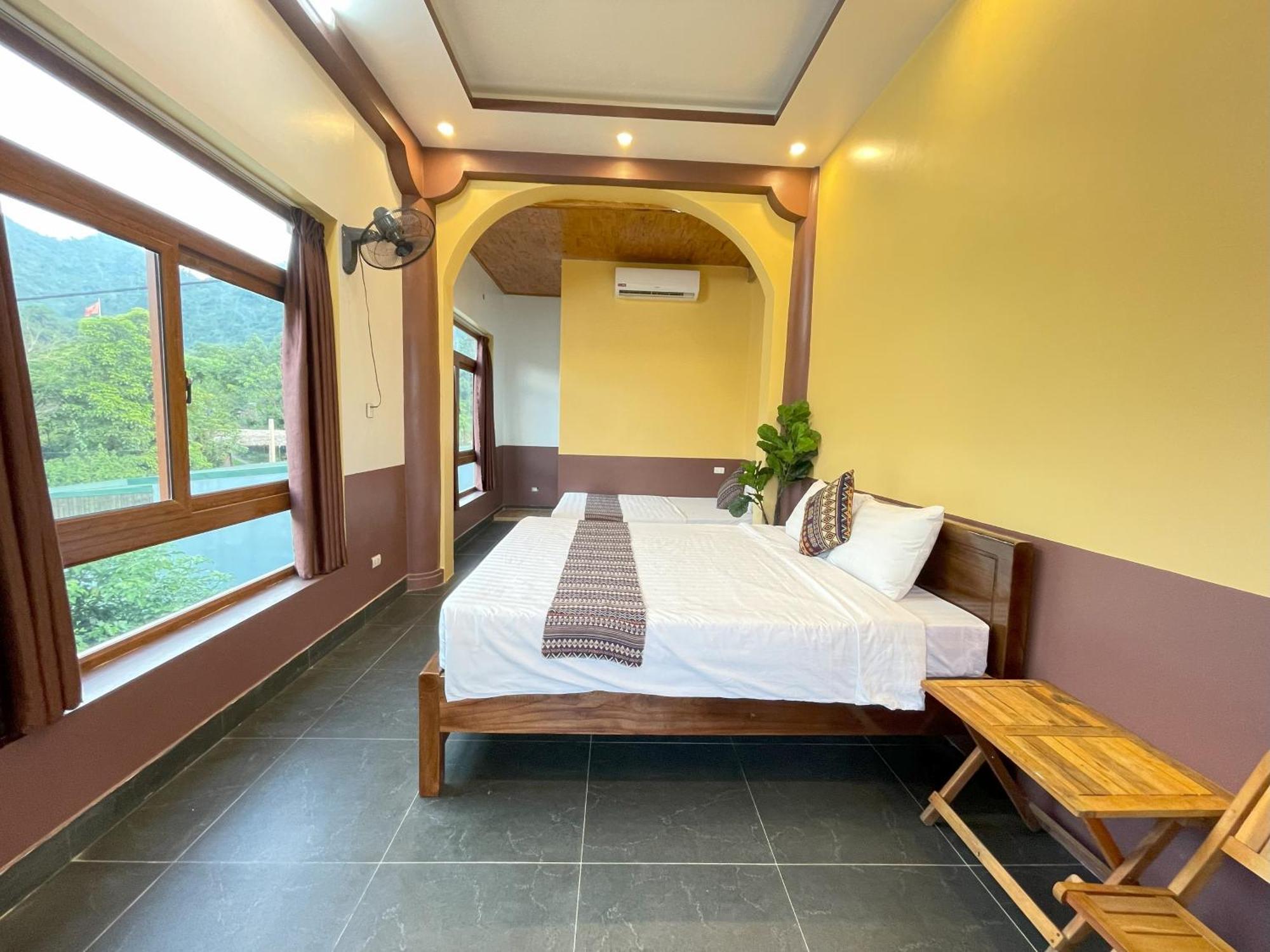 Sky Bay Lodge Ha Giang Exterior photo