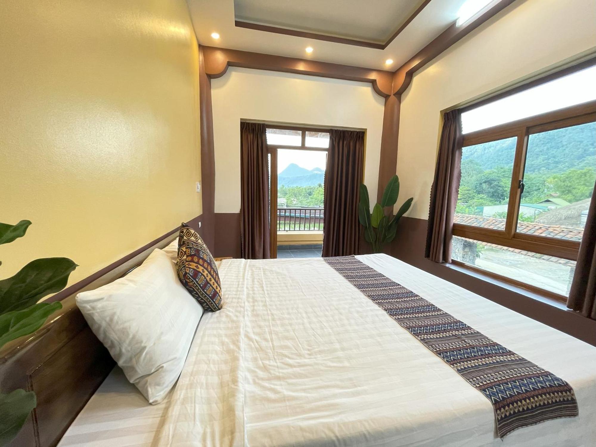 Sky Bay Lodge Ha Giang Exterior photo
