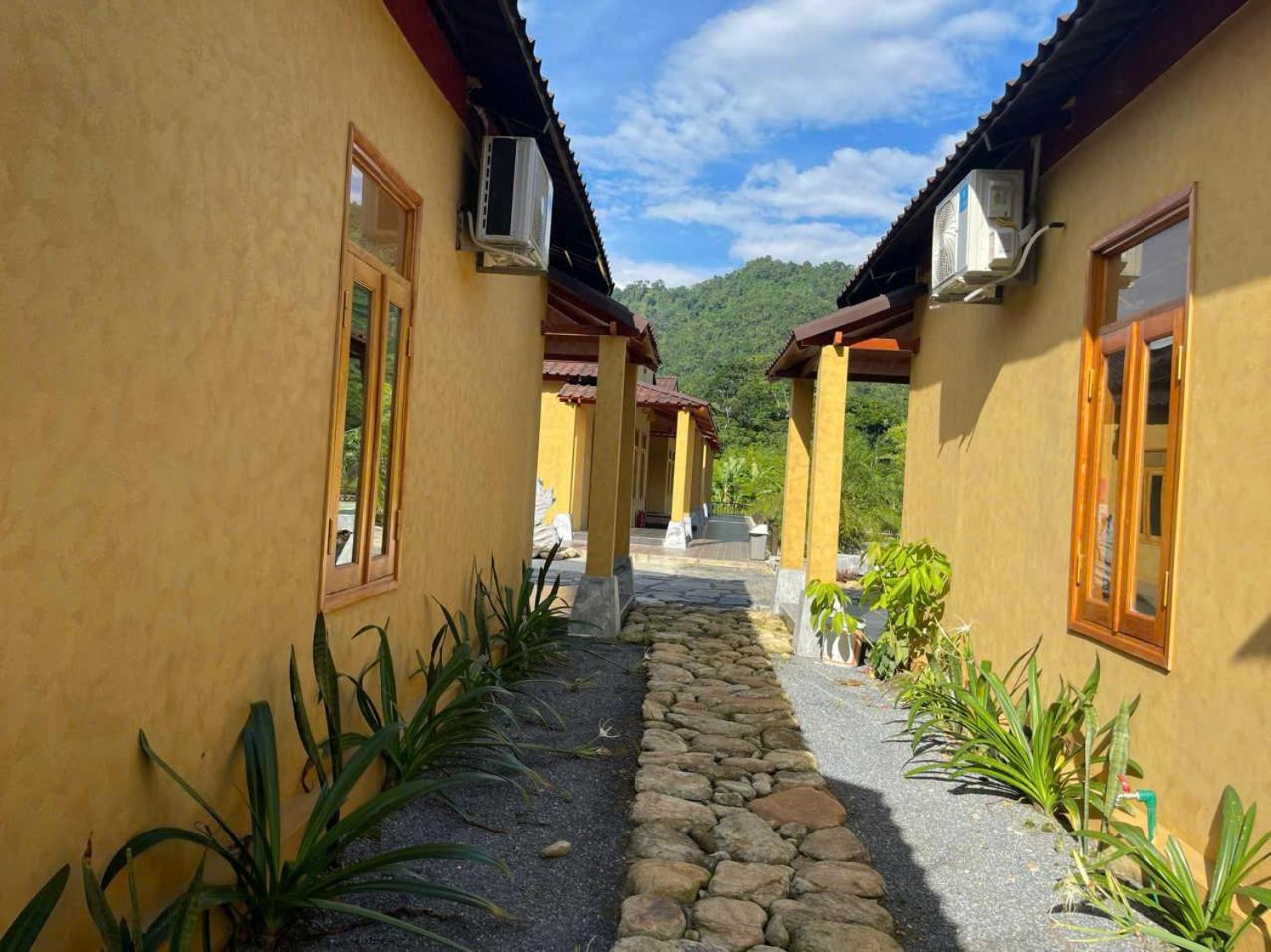 Sky Bay Lodge Ha Giang Exterior photo